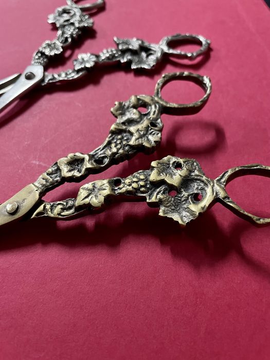 Tesouras antigas e vintage em metal