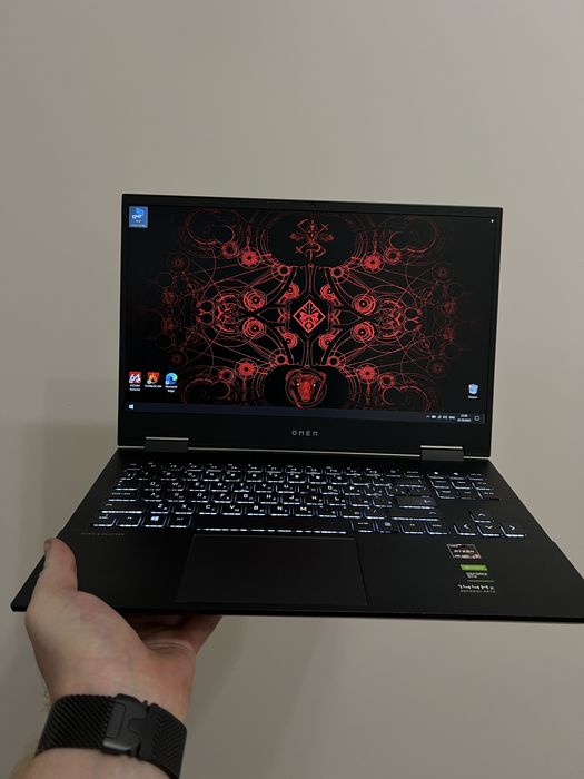 Топовий ігровий ноутбук HP OMEN D15