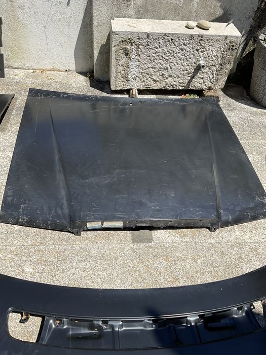 Capot mercedes guarda lamas