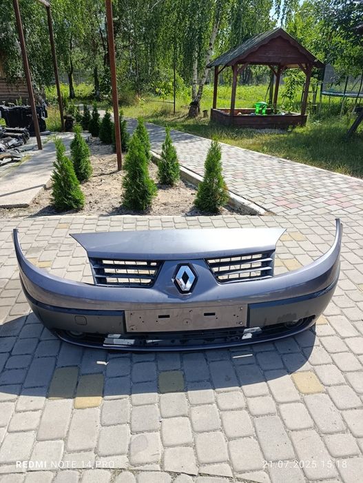 Передній бампер. Renault Scenic 2. (Дорест.)