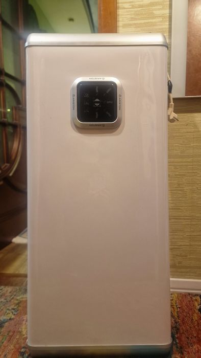 Продам Бойлер 80л ARISTON  модель ABS/ VLSPW80