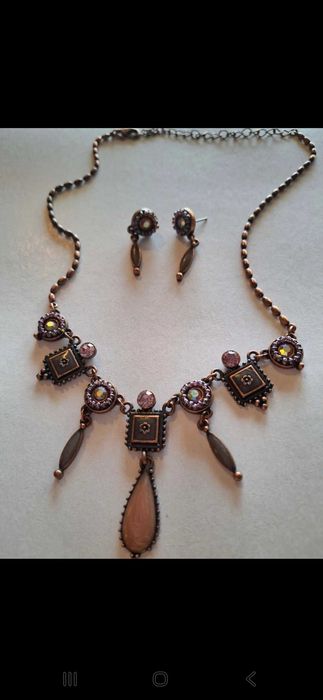 Kolczyki naszyjnik kolia plus woreczek avon róż pudrowy