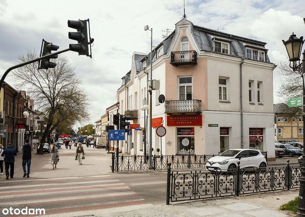 Lokal w ścisłym centrum miasta, deptak, 80m2, ROI 6,9%