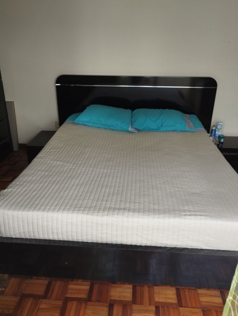 Vendo quarto 600€ negociáveis