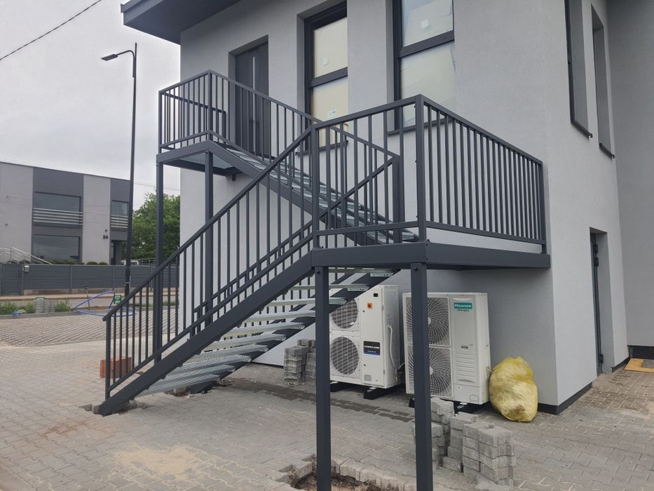 Balustrada balkonowa pionowa