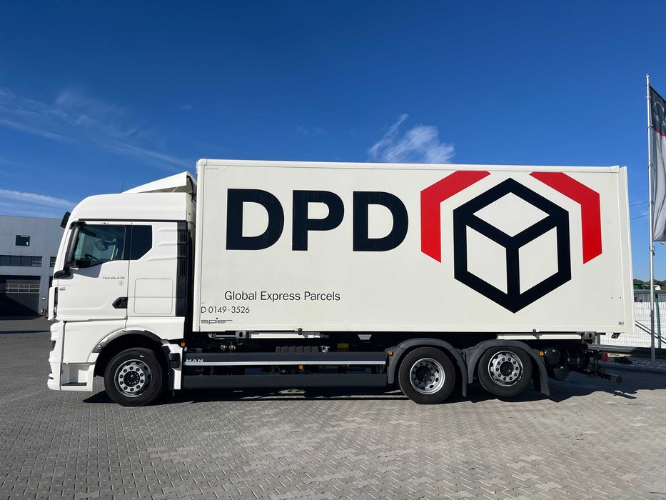 MAN TGX 26.470 6X2-4 LL BDF 2021 Промтоварний фургон-контейнер