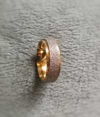 Pierścionek szeroka obrączka złota srebrny "pył" ok. 10-11 Walentynki