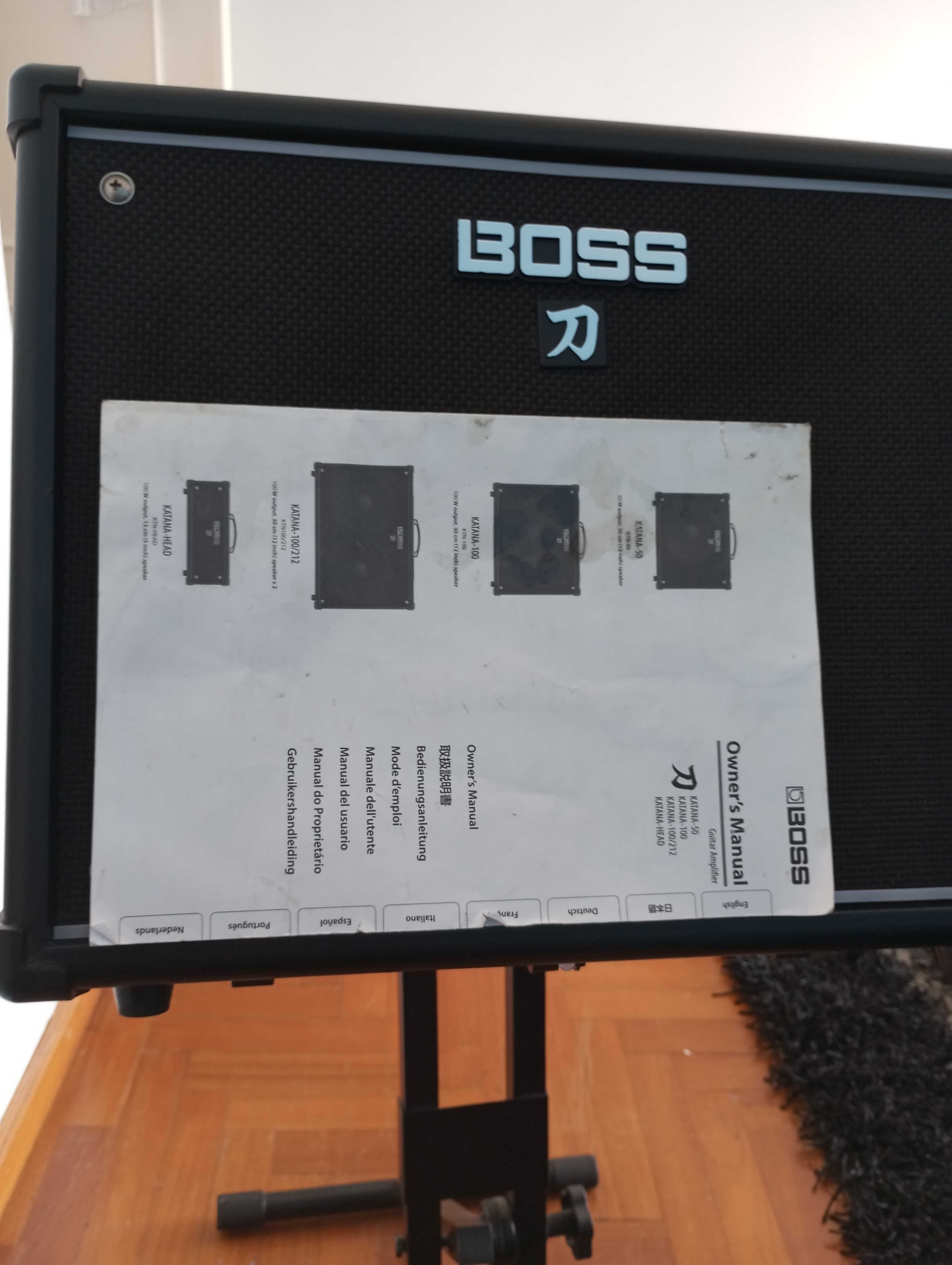 Amplificador de guitarra Boss “Katana” 50W + Suporte Millenium 190€