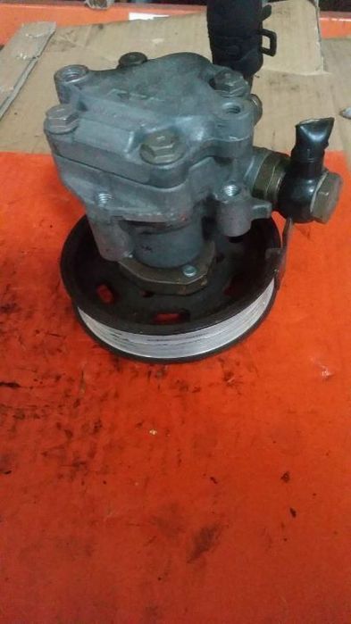 Bomba de direçao assistida vw golf IV 1.9 tdi Bomba de direçao assis