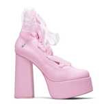 на платформе y2k Dollskill