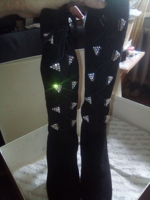 Женские замшевые сапоги Medea