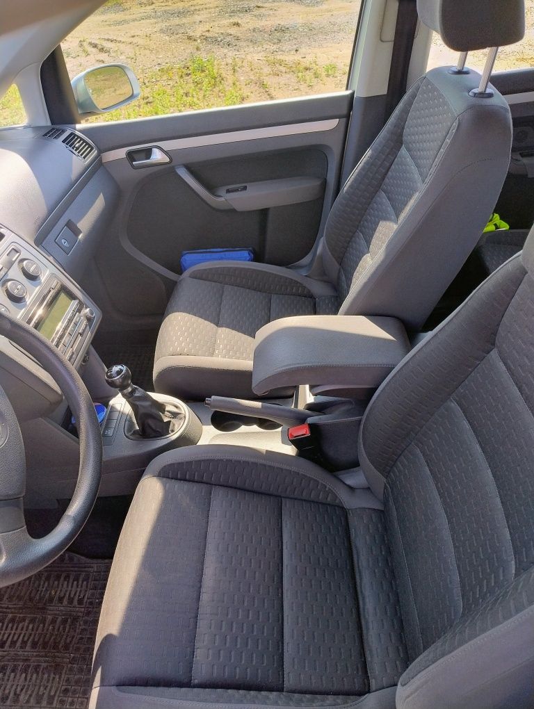 VW Touran 1.9 hak 7 osób