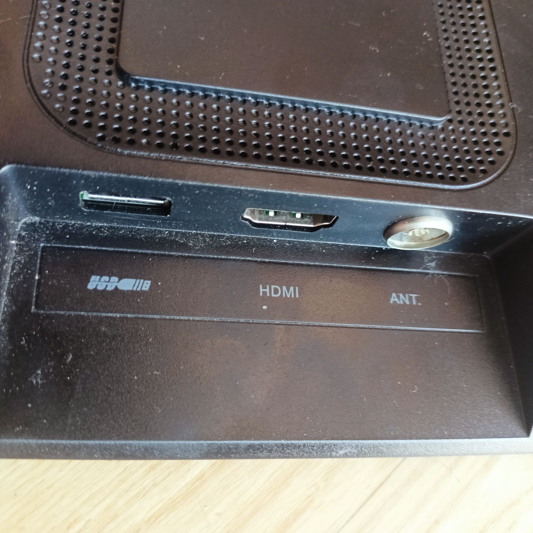 Sencor SPV 7012T. Mini telewizor