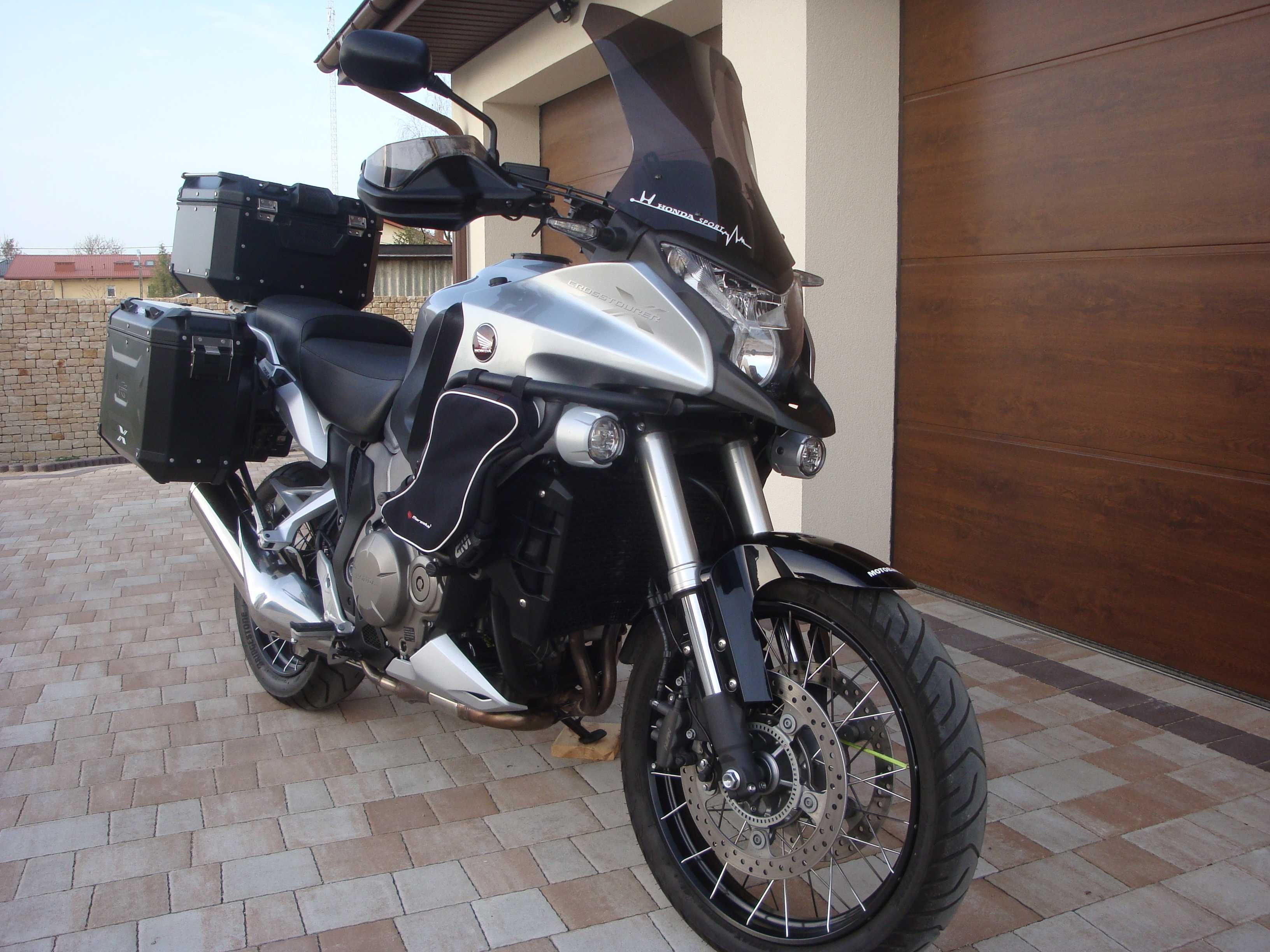 Honda VFR 1200 Crosstourer, ABS, mały przebieg z Niemiec