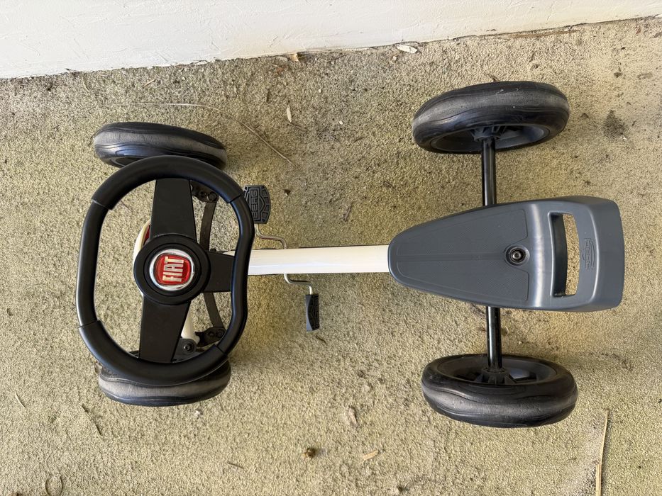 Carro a pedais Berg Fiat 500