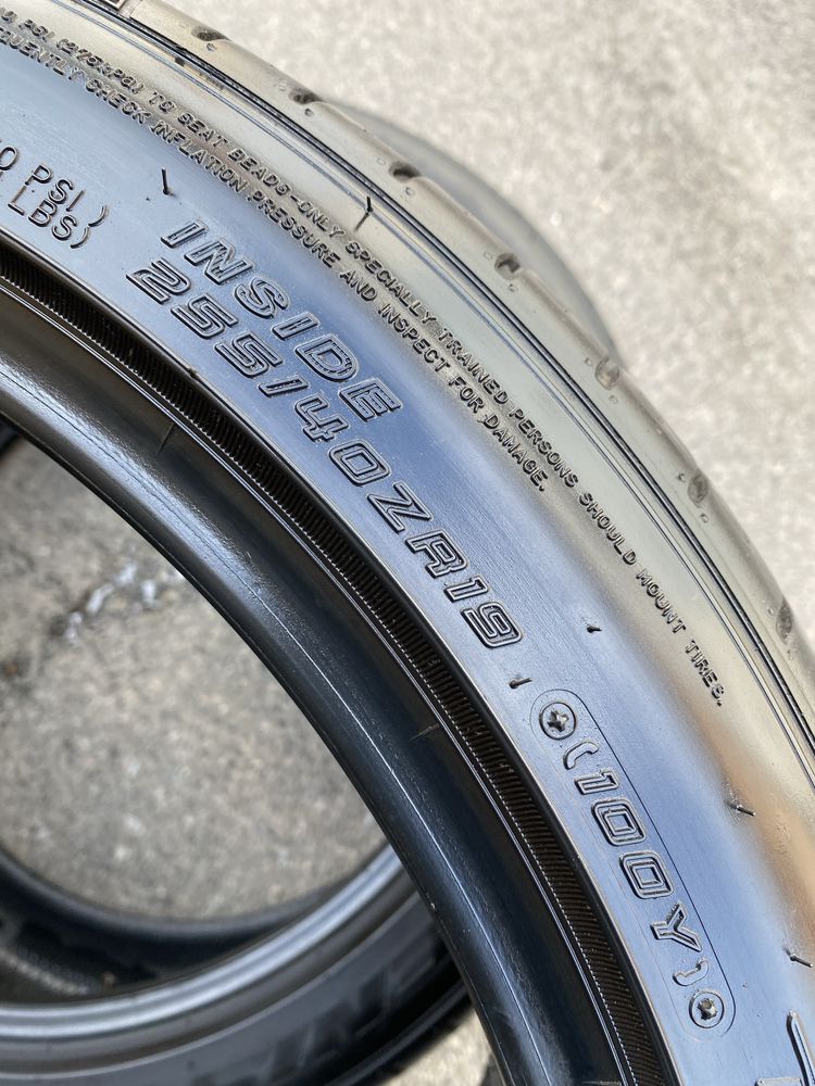255/40 R19 Falken Azenis пара шин летних.