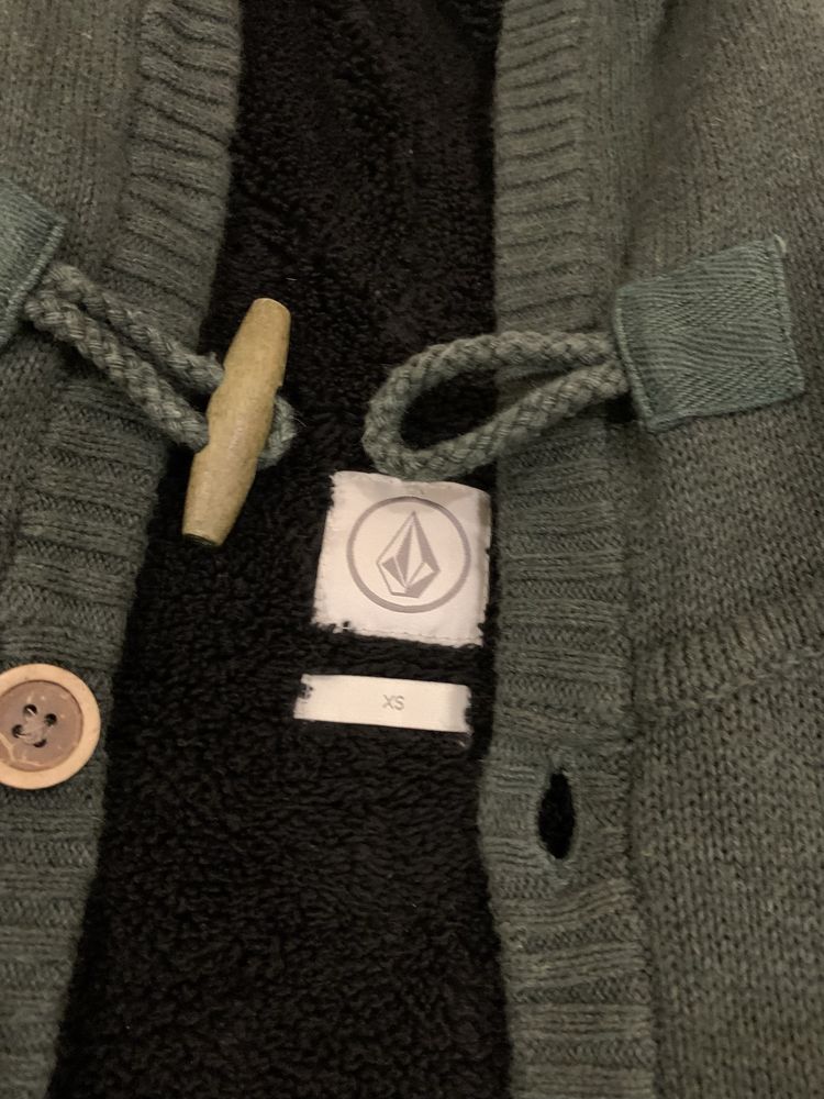 Теплий Світер volcom