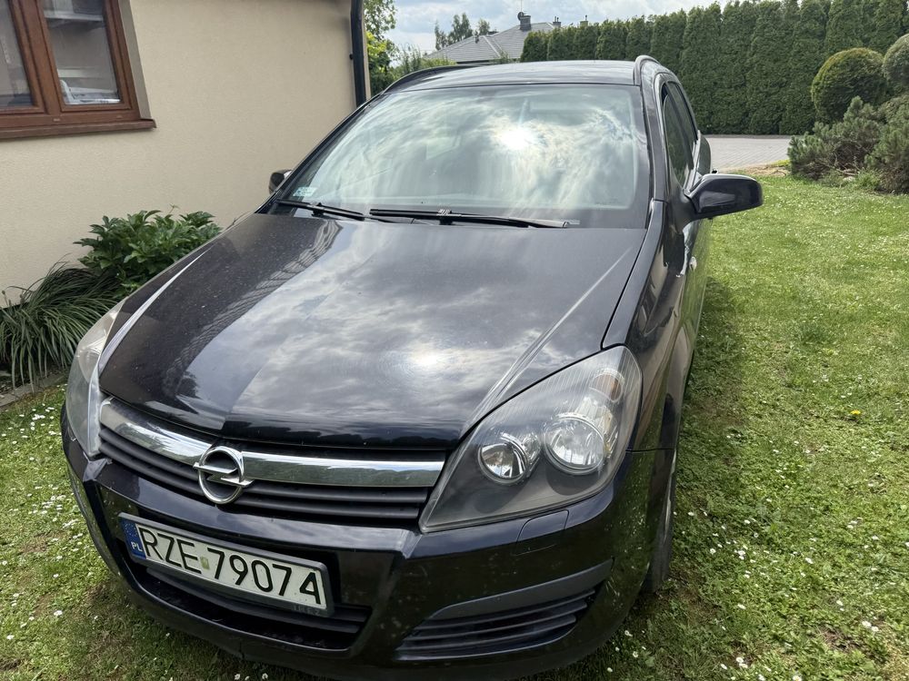 Opel Astra H 1.9 CDTI