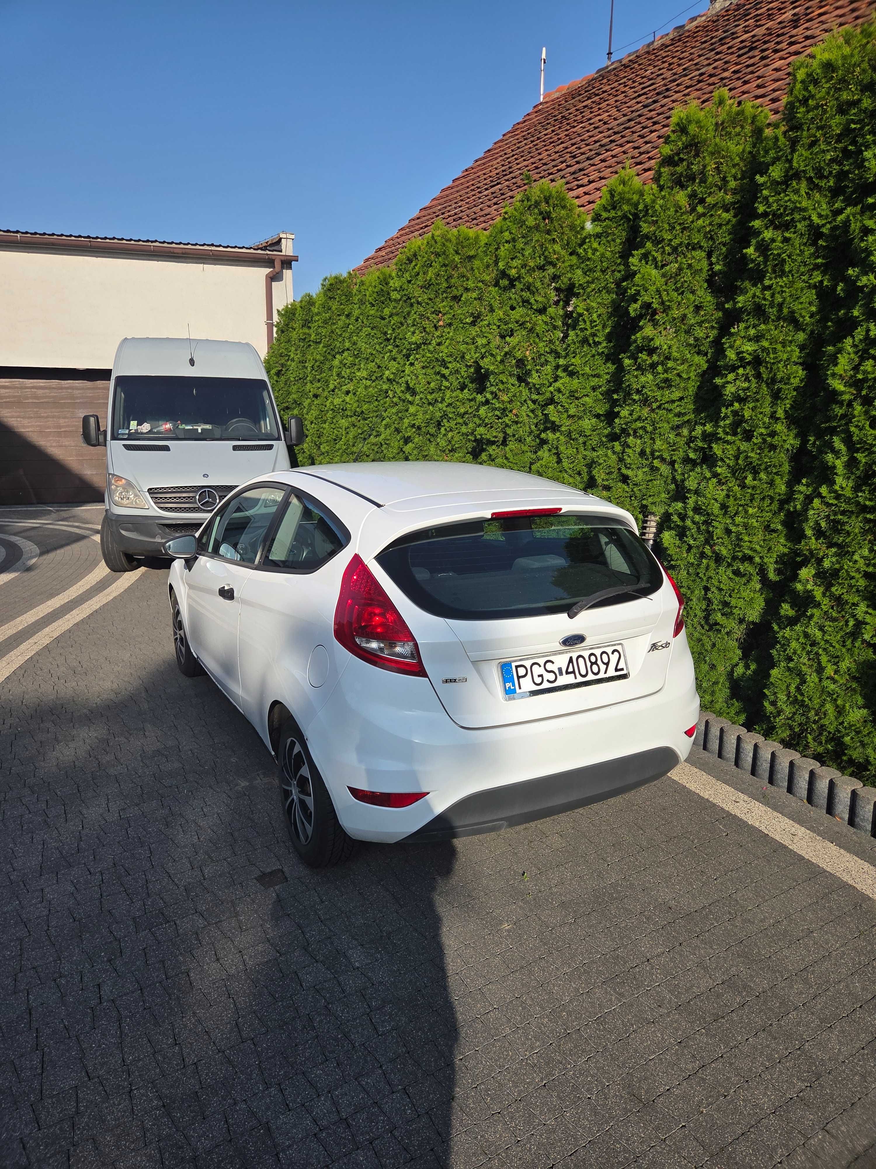 Ford fiesta MK7 2010 r