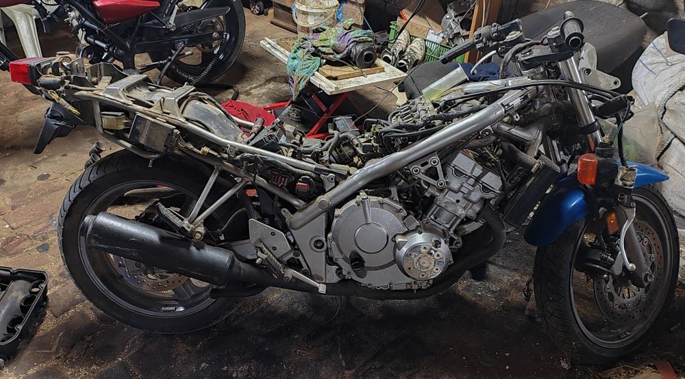 Honda CB1 400f nc27