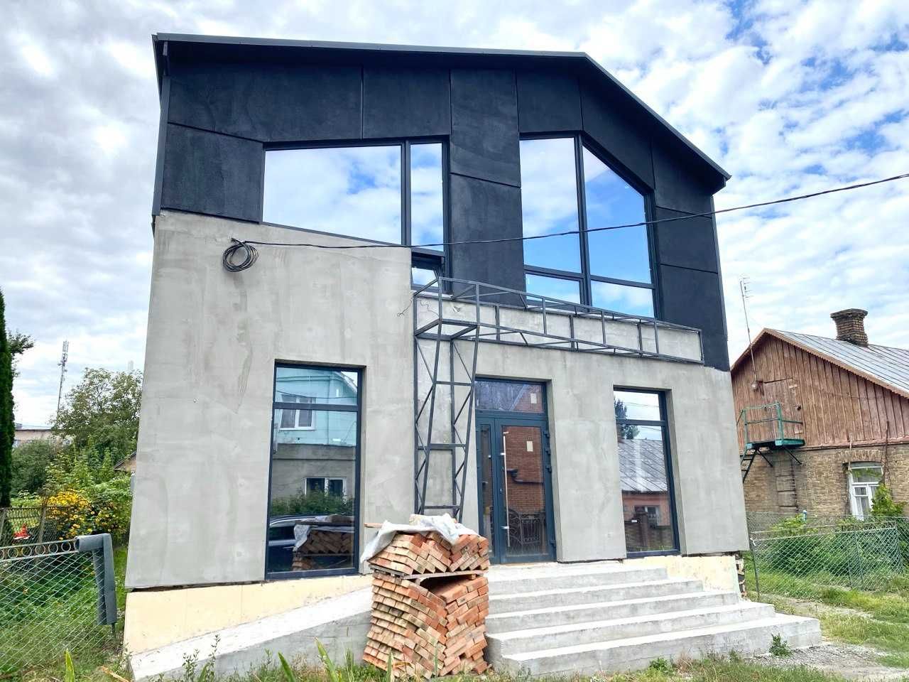 Фасадна комерція в центрі Здолбунова вигідна інвестиція