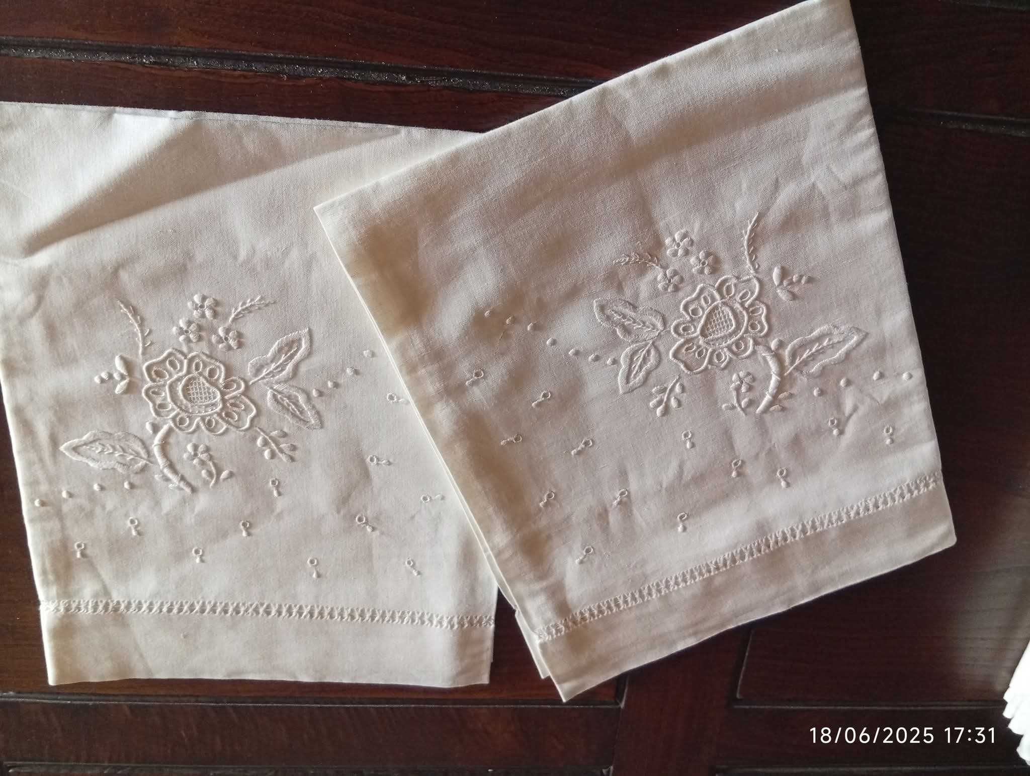 Linhos,  bordados