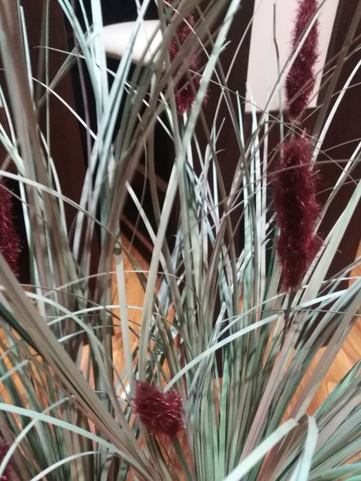 Sztuczna trawa w doniczce