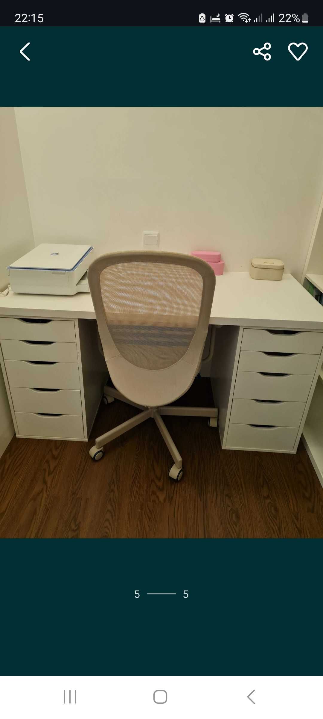 Vendo secretaria branca e cadeira como novas.