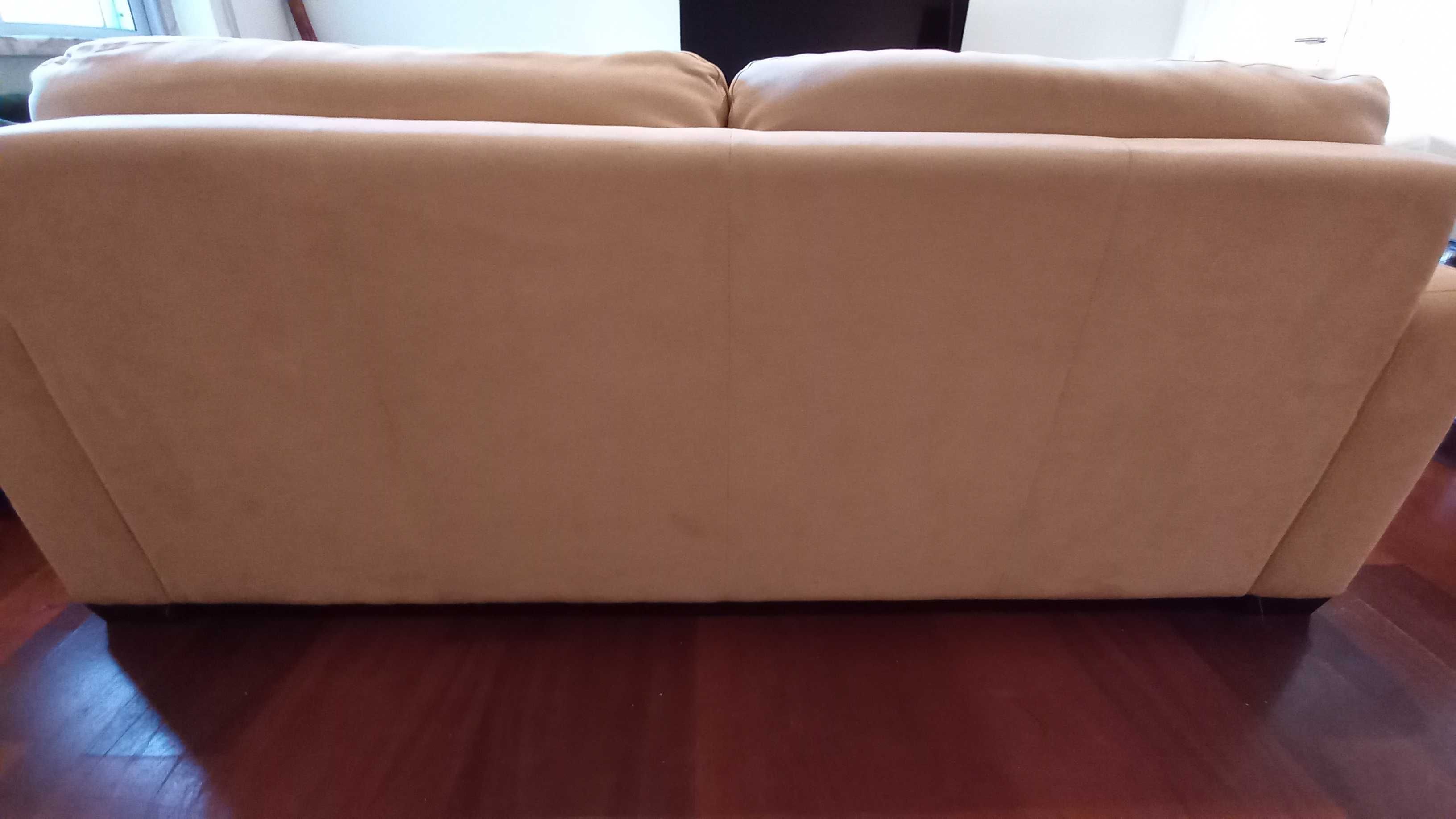 Sofá Divani & Divani Creme 190 cms Muito Confortável