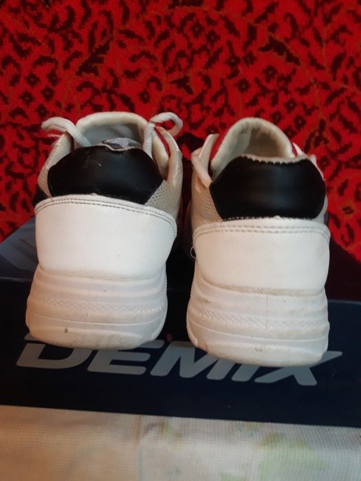 Кроссовки женские летние 37р