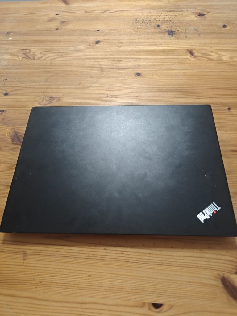 Lenovo e 590 ,i5-8gen без зарядного