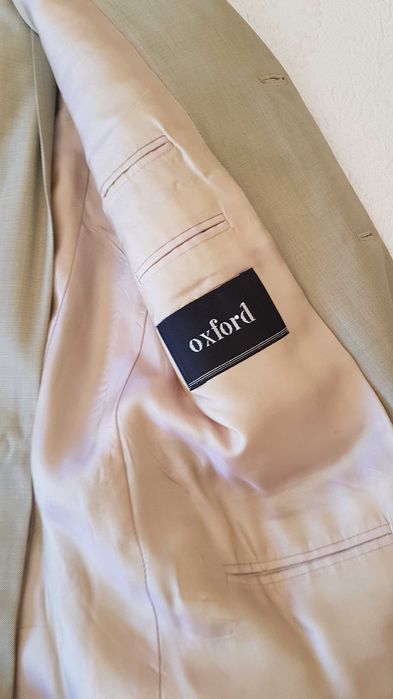 Fato verde claro em pura lã