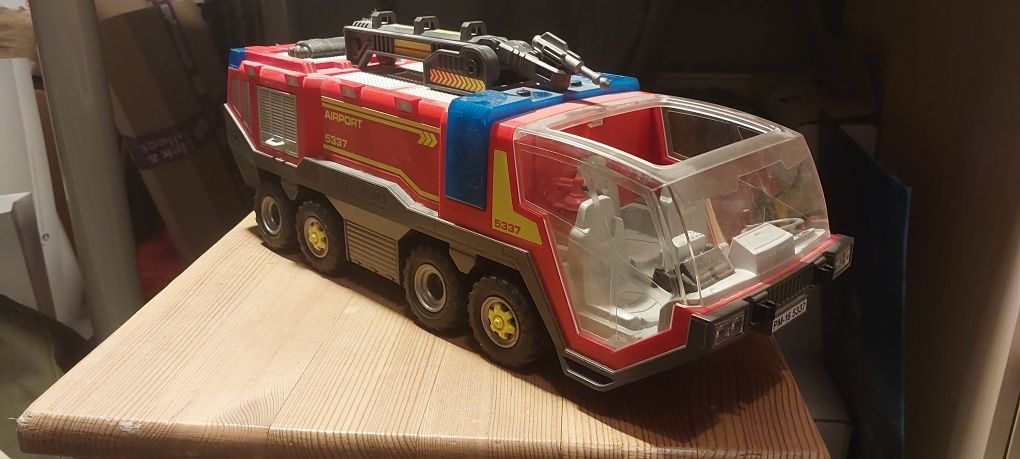 Wóz strażacki playmobil