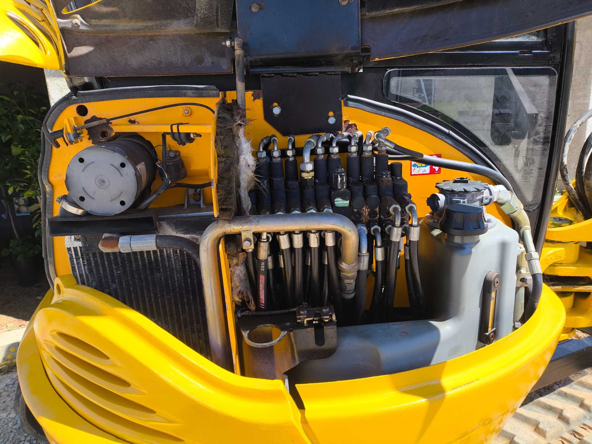 Mini Giratória JCB 8035 ZTS