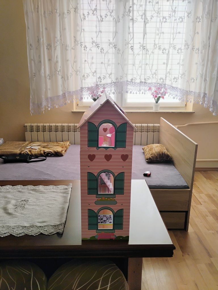 Domek dla lalek idealny dla dziewczynki