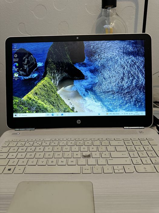 Portatil HP funciona perfeitamente mas só na tomada