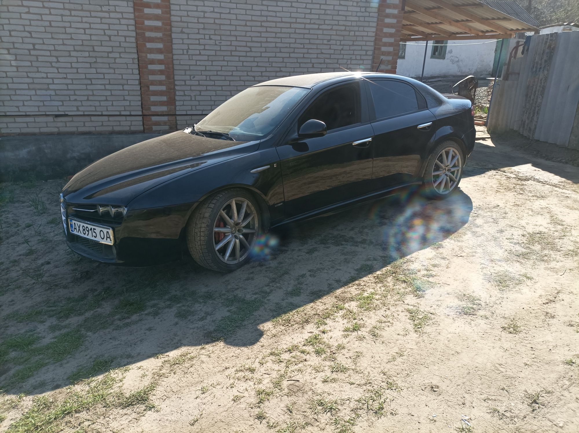 Продам машину Alfa Romeo 159