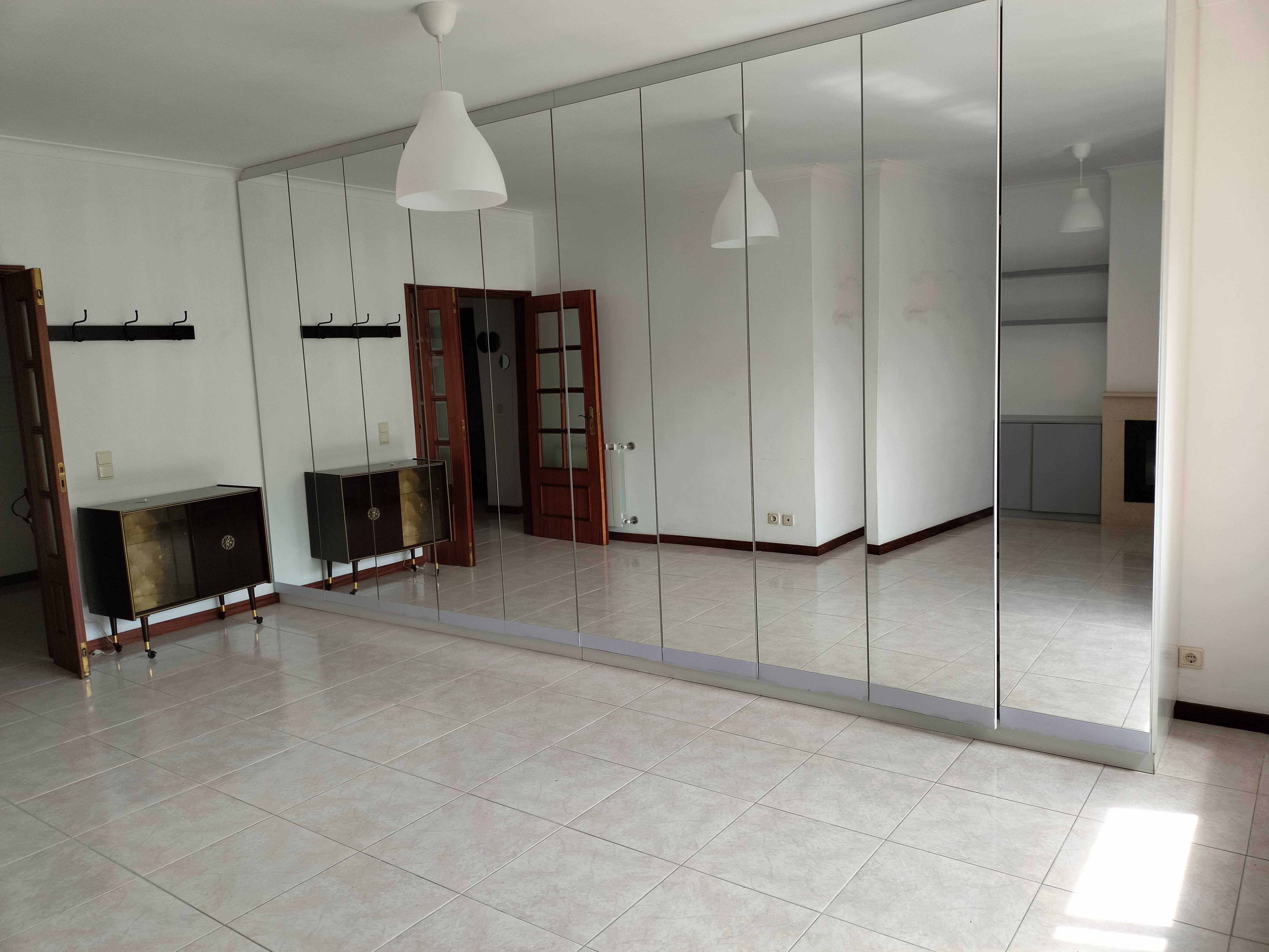 Arrenda-se Apartamento T2 em Lourosa