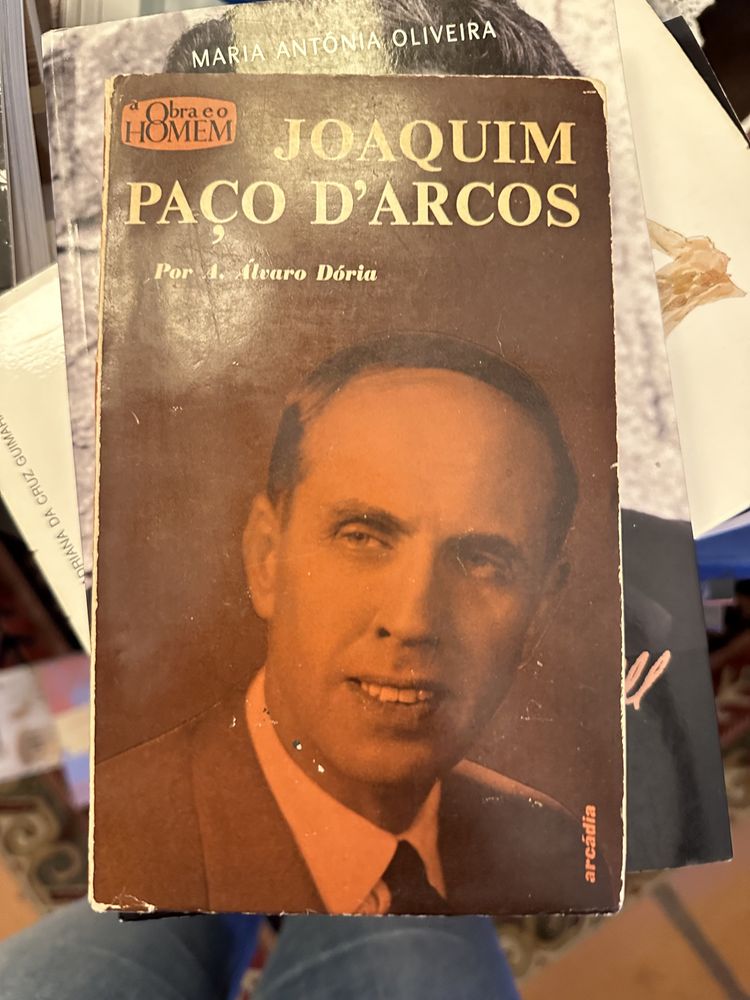 - lote livros Joaquim Paço D’Arcos