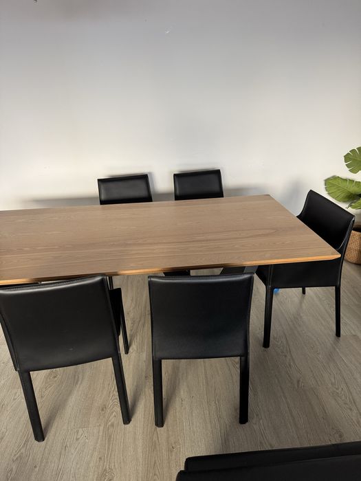 Mesa de Sala de Jantar e 6 cadeiras