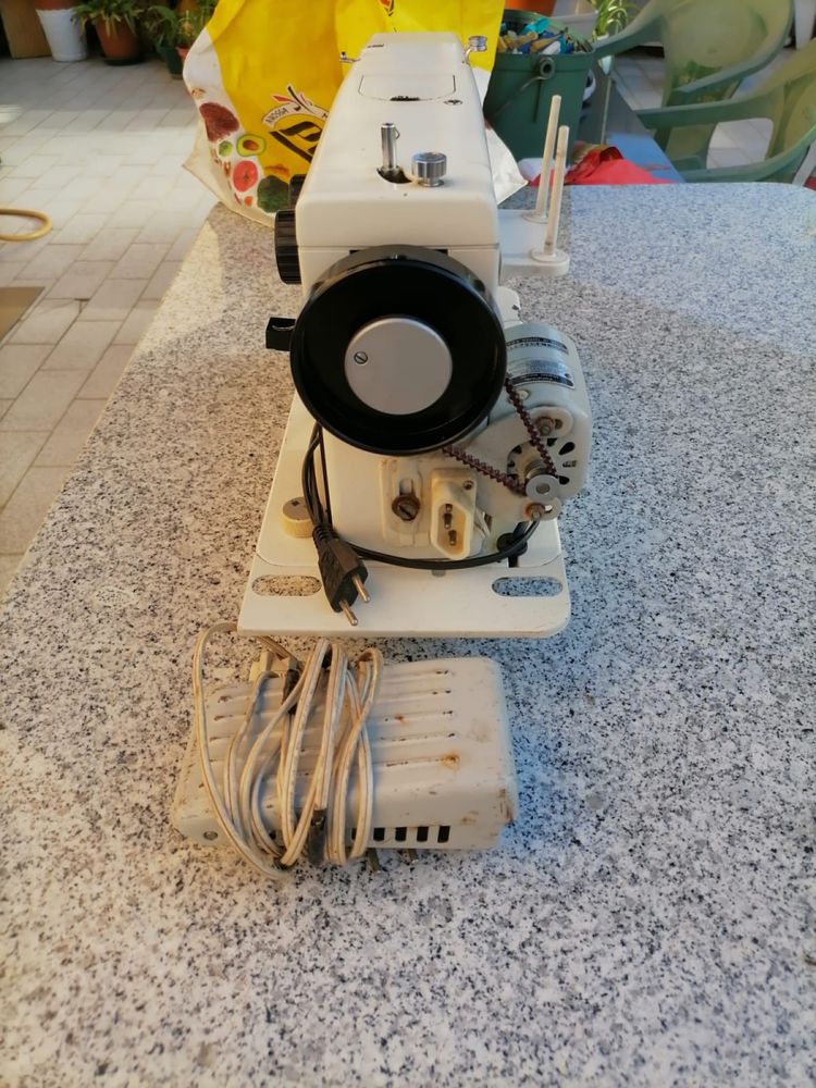 Maquina costura