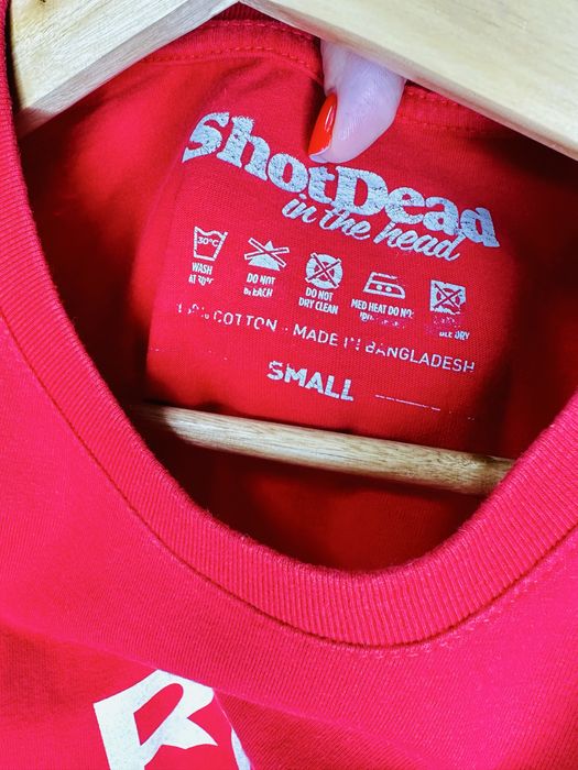 Футболка безкоштовно віддам