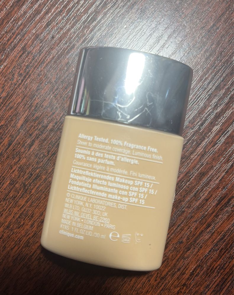 Clinique Even Better Makeup SPF15 28Avory