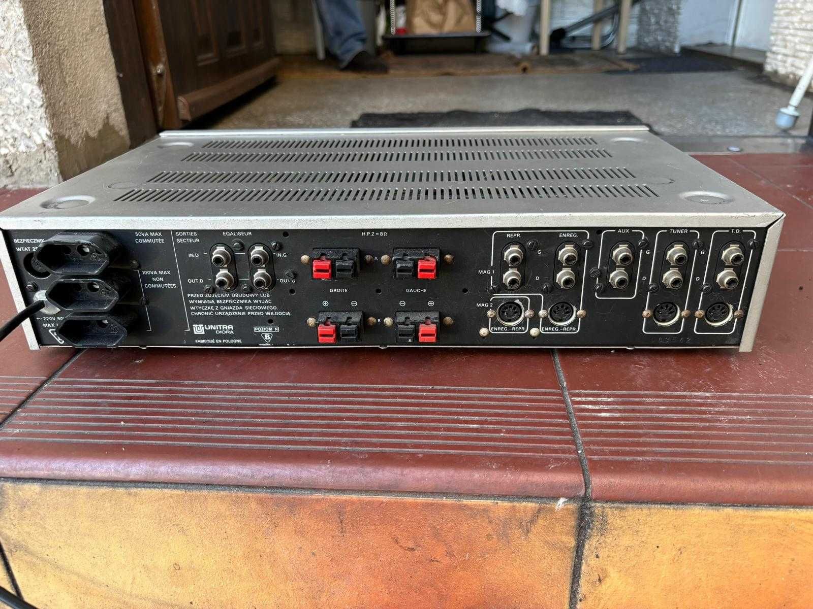 Amplituner stereofoniczny UNITRA Diora WS 432