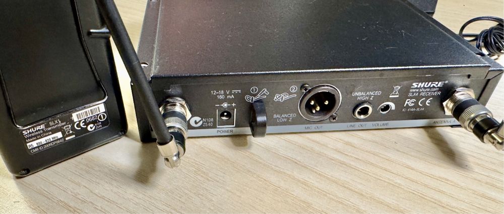Оригінал! Shure SLX з головною гарнітурою, бодіпак SLX1, ресівер SLX4