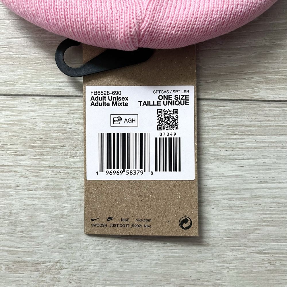 Czapka zimowa beanie nike haft logo air swoosh różowa pink na zimę