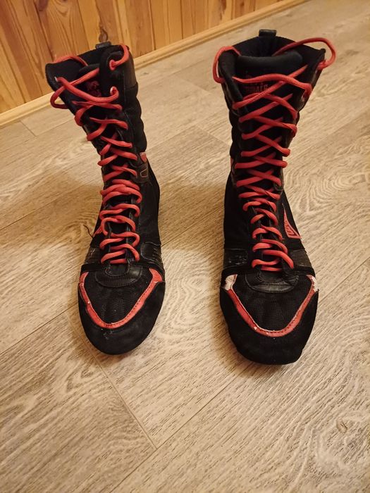 Боксерко лонсдейл