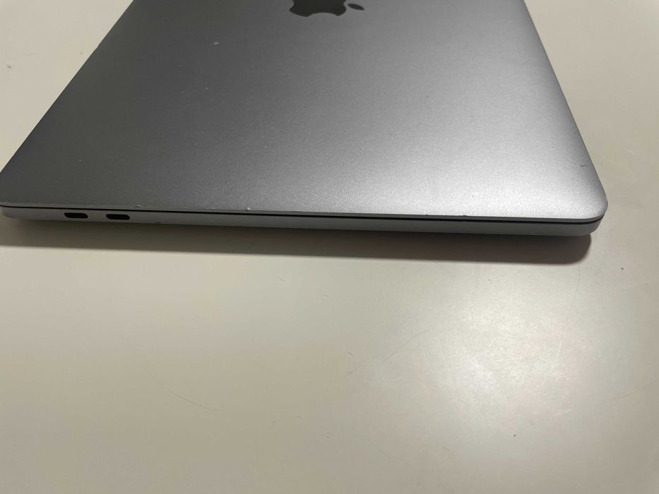 Ноутбук Apple MacBook pro 13“ Space gray M1 16/256 2021 (MLY43) a2338