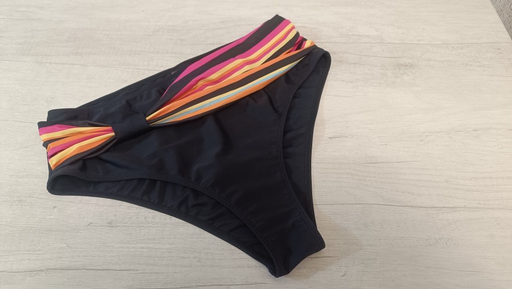 Купальник - низ. 2XL. Новый. Цена с ОЛХ доставкой