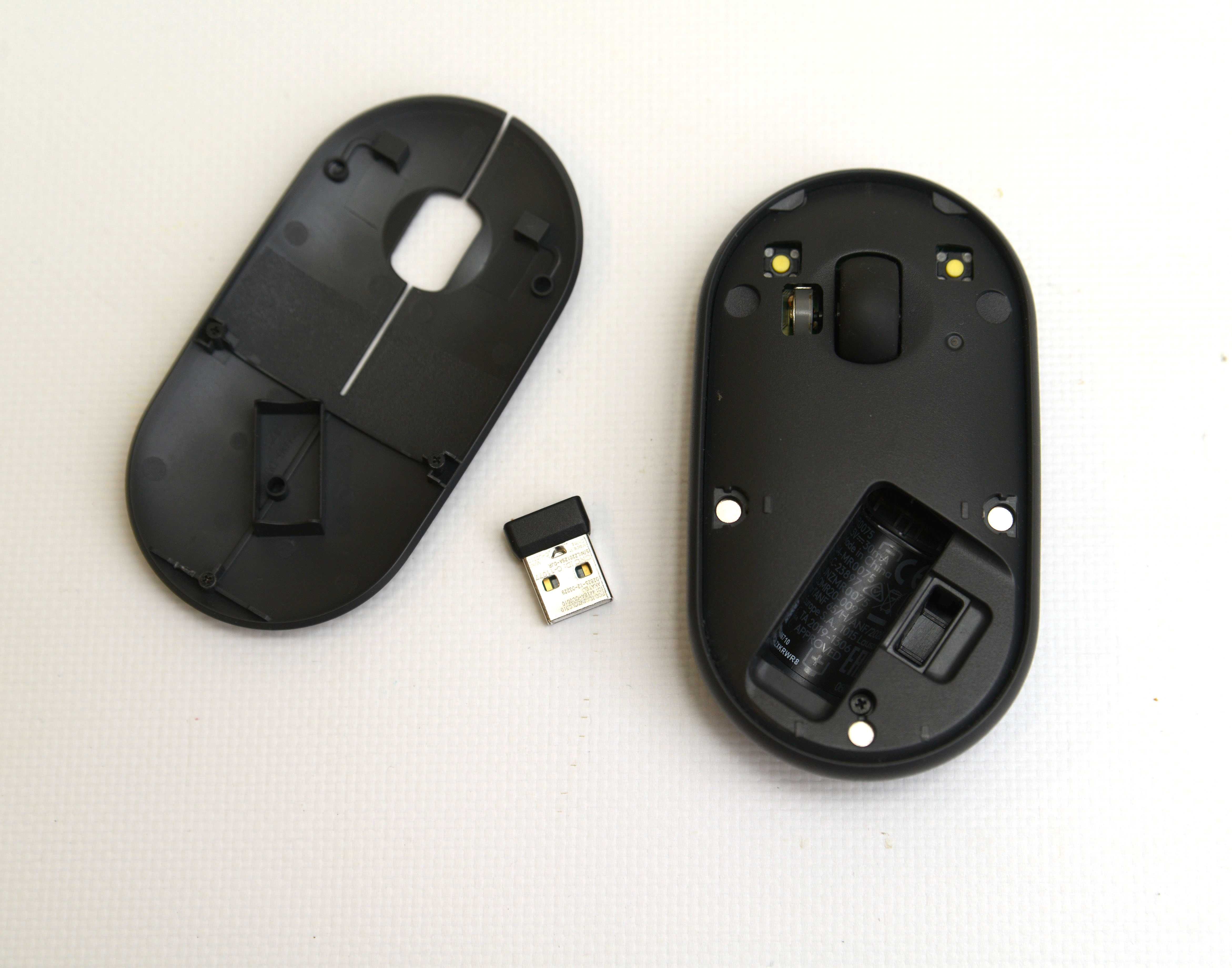 Компьютерна бездротова мишка Logitech Pebble M350
